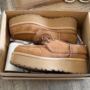 UGG women’s cityfunc shoe size 8.5